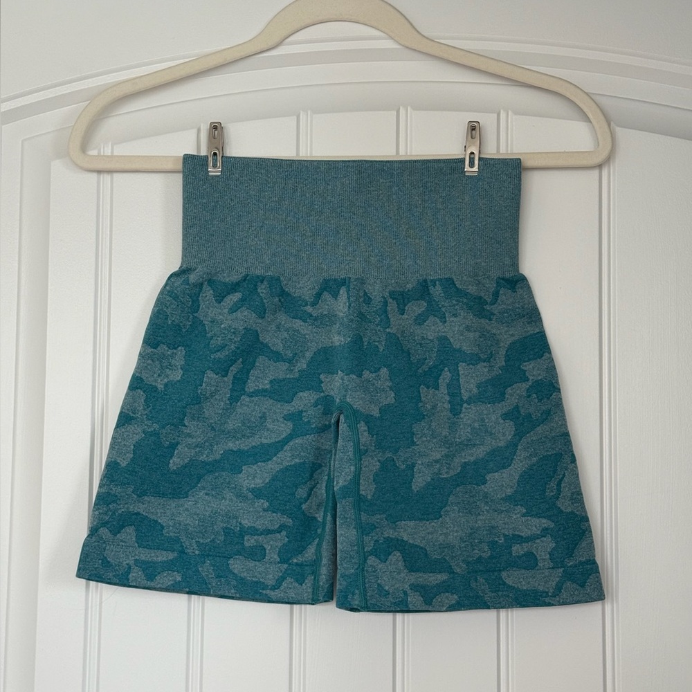 NVGTN camo seamless pro shorts BUNDLE - Picture 10 of 13